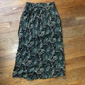 Lee winter patterned skirt size 12